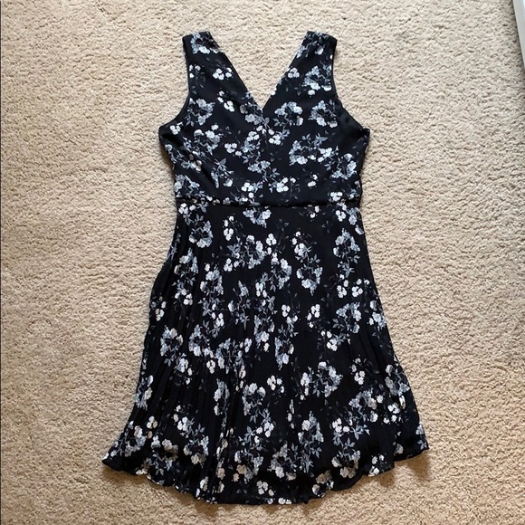 Black and Gray Floral Dress - Picture 2 of 5